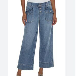 Women Liverpool Cropped Front Pocket Jeans-Super Stride in Light Blue Size 31